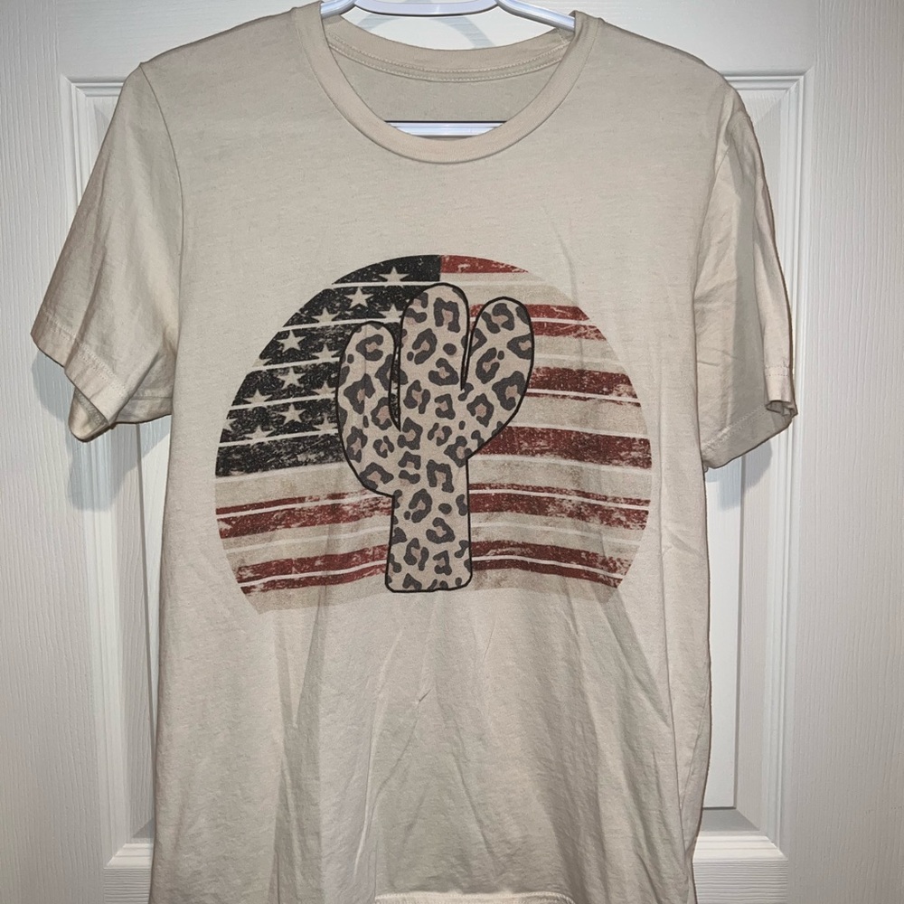 Medium Leopard American Cactus T-shirt